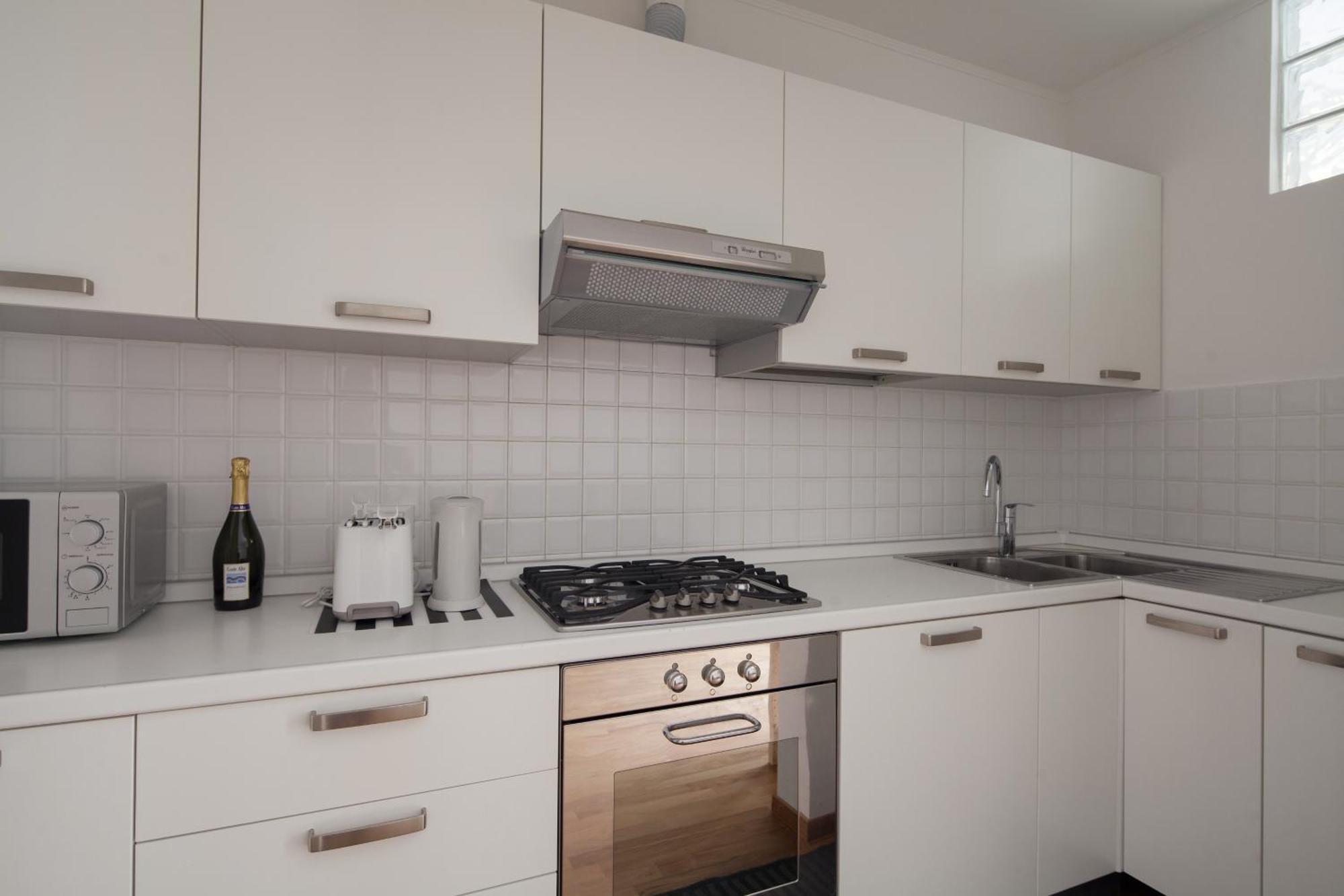 La Spezia City Center Apartment: Modern Rooftop Terrace near Cinque Terre Station Exterior photo